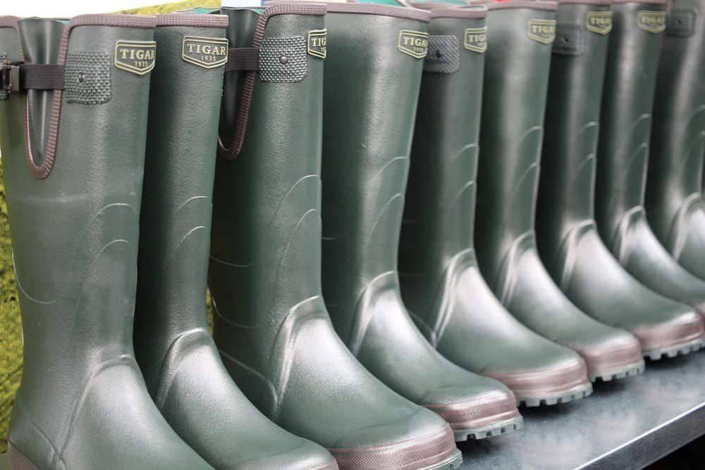 Can Snakes Bite Through Rubber Boots?